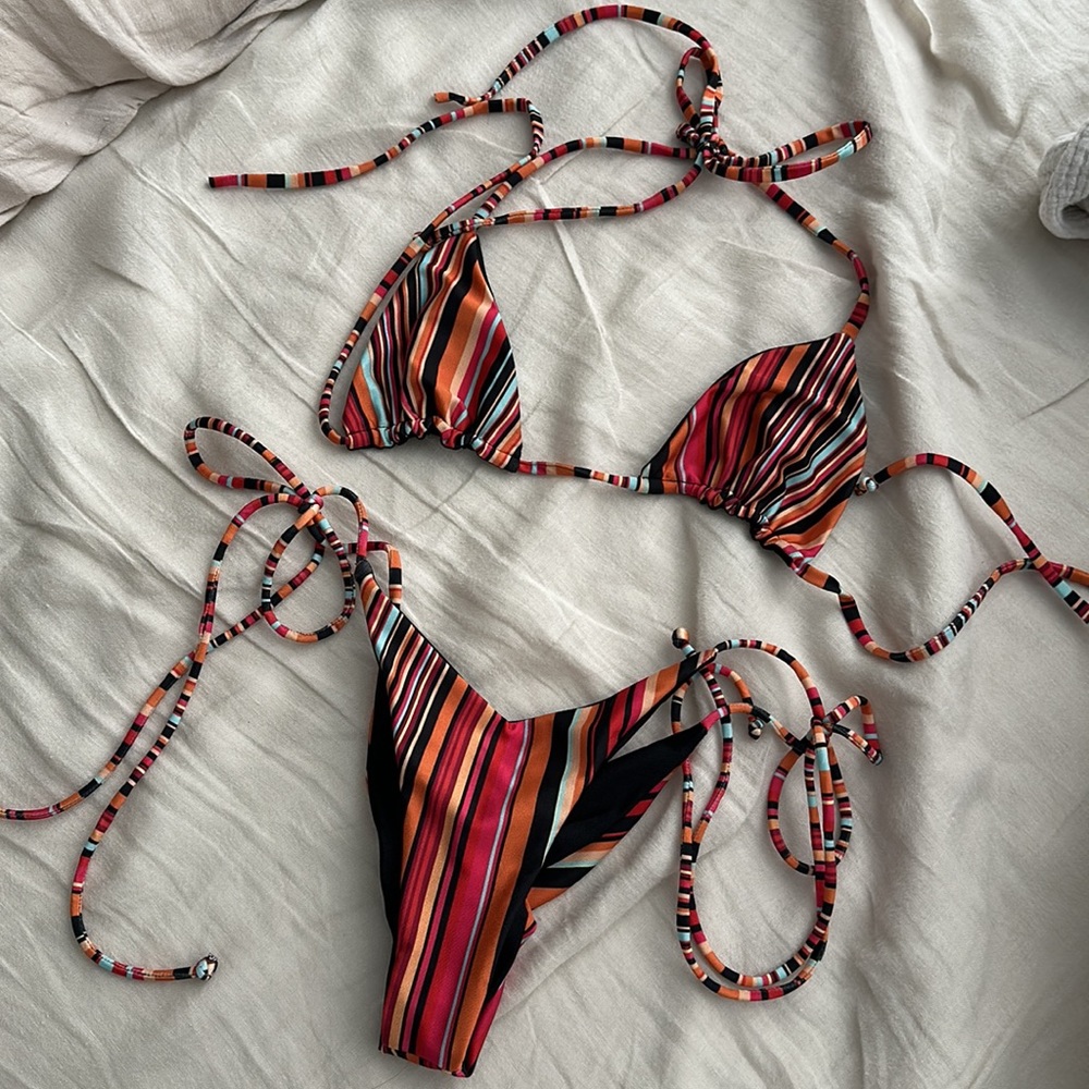 Lali + Layla Bikini {ASHER TOP & FRANKIE BOTTOM in GROOVY BABY & GOTHAM NIGHTS}